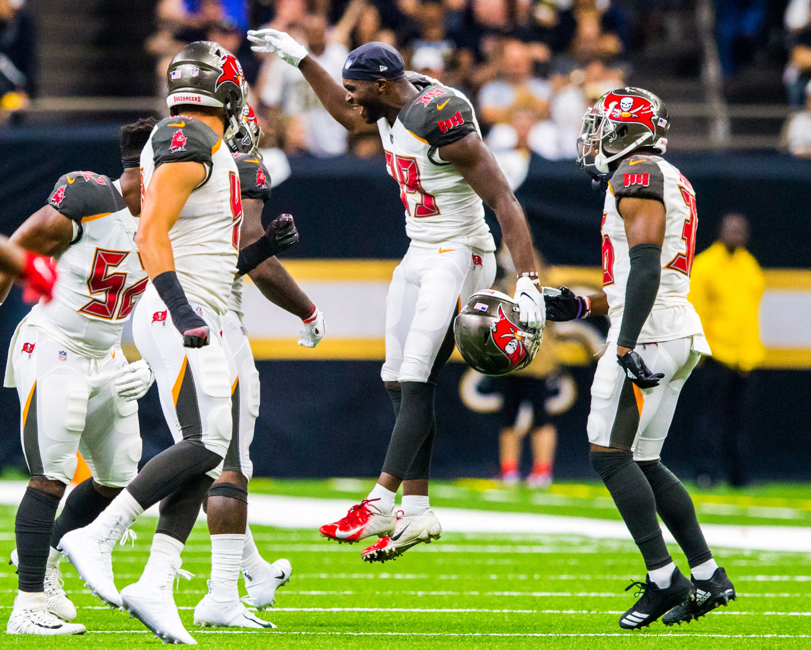 saintsbucs.091018.031